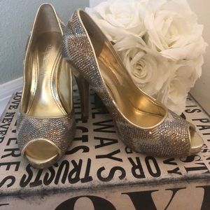 Stunning Aldo Silver and Gold Sequin Heels